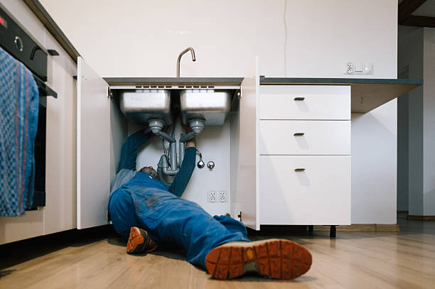 Professional Leak Detection technician working in Delaplane, VA